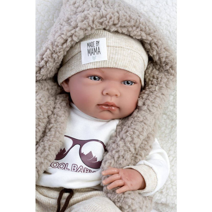  Llorens 73899 NEW BORN CHLAPEČEK - realistická panenka miminko s celovinylovým tělem - 40 cm
